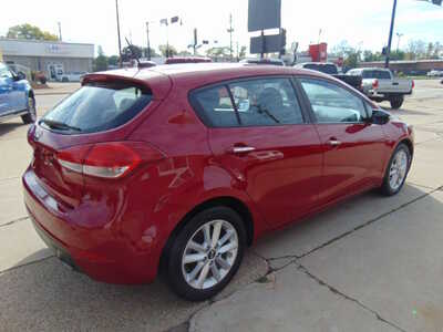 2017 Kia Forte5, $8995. Photo 5
