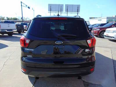 2019 Ford Escape, $12995. Photo 6