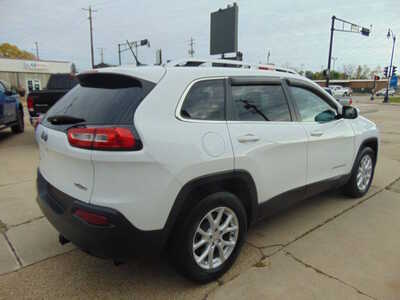 2016 Jeep Cherokee, $7995. Photo 5