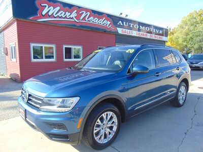 2020 Volkswagen Tiguan, $15995. Photo 1