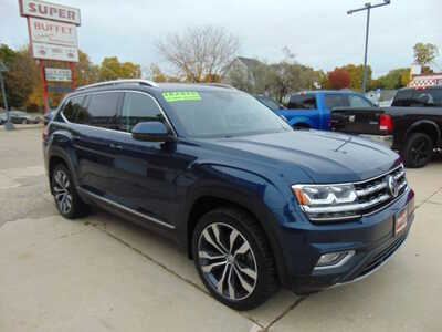 2019 Volkswagen Atlas, $17995. Photo 3
