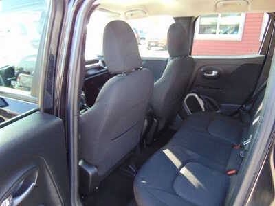 2016 Jeep Renegade, $11995. Photo 9
