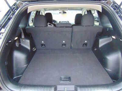 2020 Jeep Cherokee, $12995. Photo 10