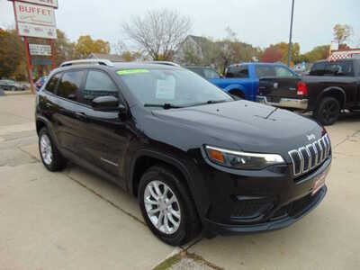 2020 Jeep Cherokee, $12995. Photo 3