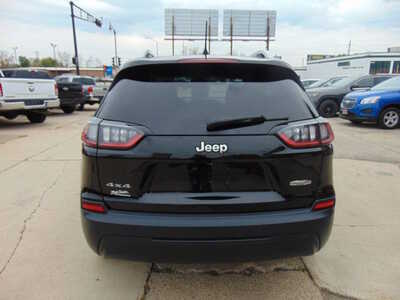 2020 Jeep Cherokee, $12995. Photo 6