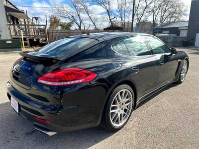 2015 Porsche Panamera, $17495.00. Photo 12