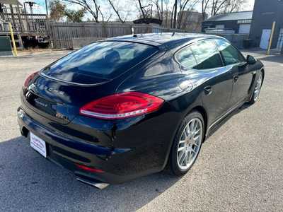 2015 Porsche Panamera, $17495.00. Photo 3