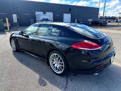 2015 Porsche Panamera, $17495.00. Photo 5