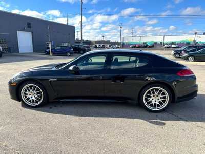 2015 Porsche Panamera, $17495.00. Photo 6
