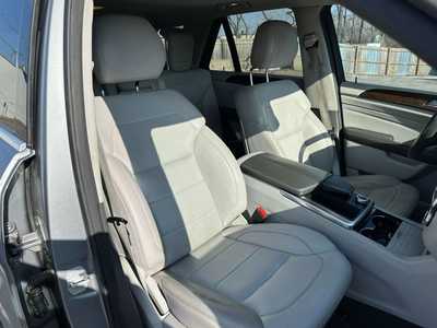 2012 Mercedes-Benz M-Class, $10495.00. Photo 11