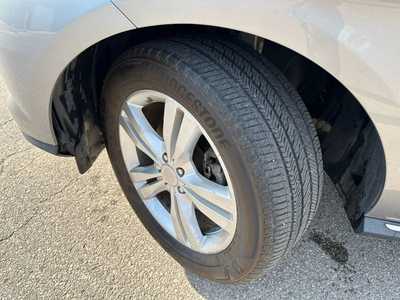 2012 Mercedes-Benz M-Class, $10495.00. Photo 3