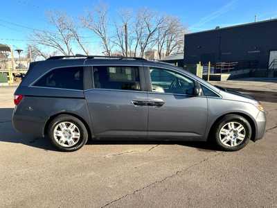 2011 Honda Odyssey, $7995.00. Photo 2