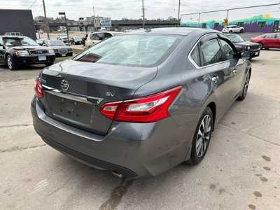 2017 Nissan Altima, $10995.00. Photo 3