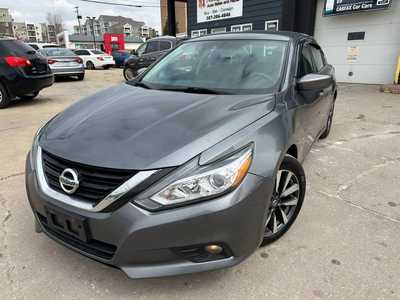2017 Nissan Altima, $10995.00. Photo 7