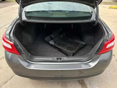 2017 Nissan Altima, $10995.00. Photo 9