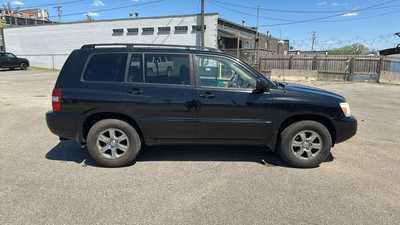 2004 Toyota Highlander, $3995.00. Photo 2