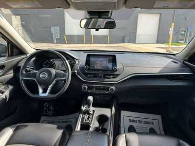 2022 Nissan Altima, $19495.00. Photo 11