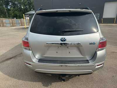 2013 Toyota Highlander, $13495.00. Photo 4