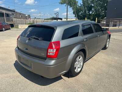 2005 Dodge Magnum, $5995.00. Photo 3