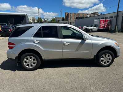 2006 Mercedes-Benz M-Class, $7495.00. Photo 2