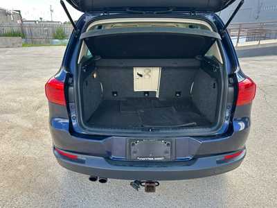 2016 Volkswagen Tiguan, $10495.00. Photo 5