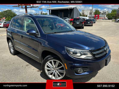 2016 Volkswagen Tiguan, $10495.00. Photo 1