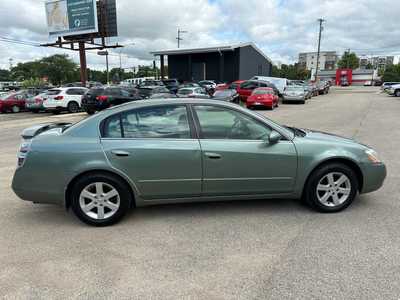 2002 Nissan Altima, $4995.00. Photo 2