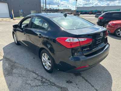 2015 Kia Forte, $2995.00. Photo 5