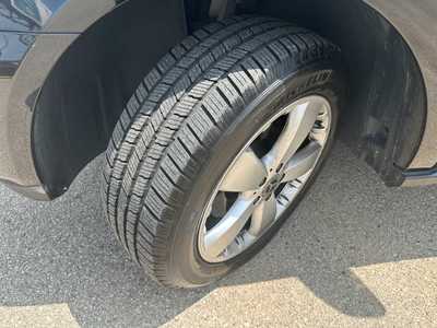 2011 Mercedes-Benz M-Class, $5995.00. Photo 12