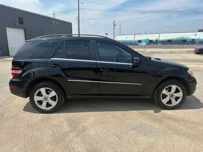 2011 Mercedes-Benz M-Class, $5995.00. Photo 2