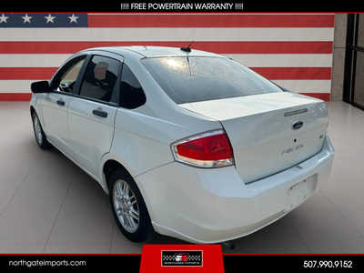 2009 Ford Focus, $3995.00. Photo 6