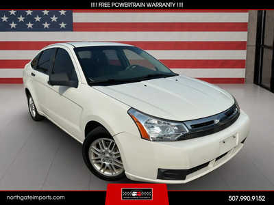 2009 Ford Focus, $3995.00. Photo 1