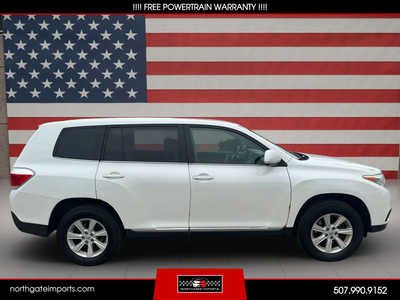 2013 Toyota Highlander, $10995.00. Photo 2