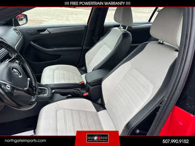 2016 Volkswagen Jetta, $9995.00. Photo 12