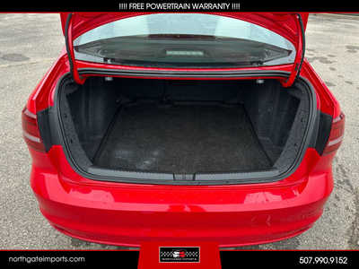 2016 Volkswagen Jetta, $9995.00. Photo 5