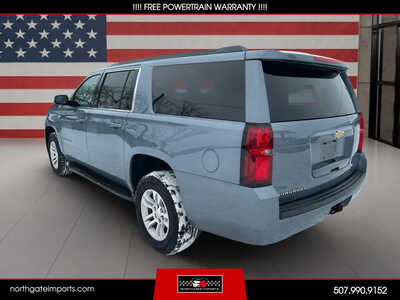 2016 Chevrolet Suburban, $13295.00. Photo 5