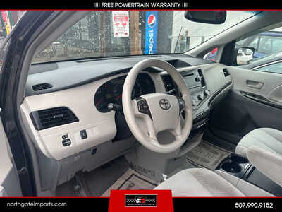 2011 Toyota Sienna, $0.00. Photo 5