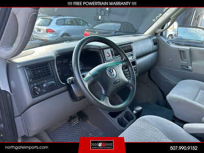 2001 Volkswagen EuroVan, $10995.00. Photo 9