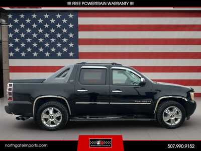 2010 Chevrolet Avalanche, $9995.00. Photo 2