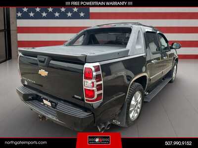 2010 Chevrolet Avalanche, $9995.00. Photo 3