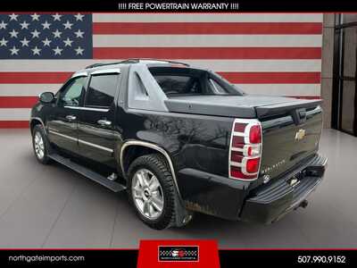 2010 Chevrolet Avalanche, $9995.00. Photo 6