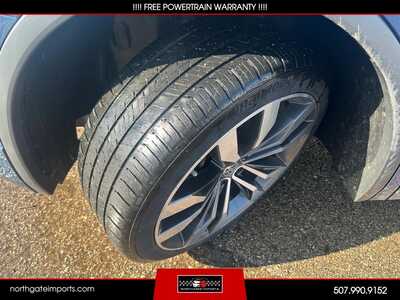 2020 Volkswagen Tiguan, $19995.00. Photo 10