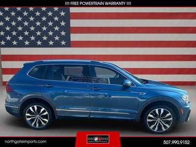 2020 Volkswagen Tiguan, $19995.00. Photo 2