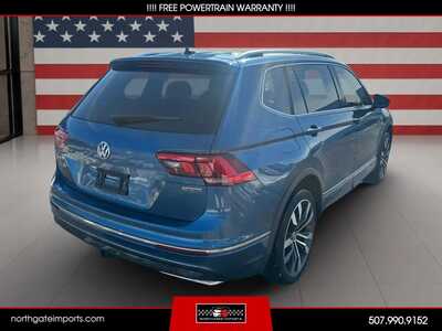 2020 Volkswagen Tiguan, $19995.00. Photo 3