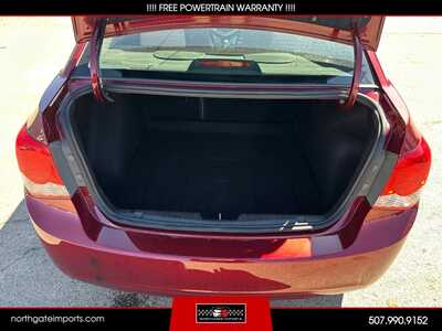 2016 Chevrolet Cruze, $10495.00. Photo 5