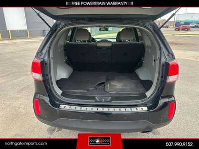 2015 Kia Sorento, $8995.00. Photo 6