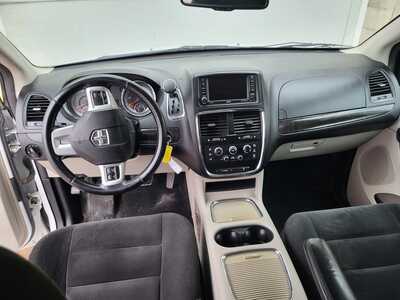 2016 Dodge Caravan, Grand, $13950. Photo 12