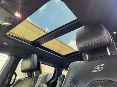 2020 Chrysler Pacifica, $14888. Photo 8
