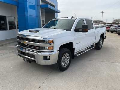 2017 Chevrolet 3500 Crew Cab, $34495. Photo 2