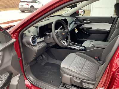 2025 Chevrolet Trax, $24985. Photo 10